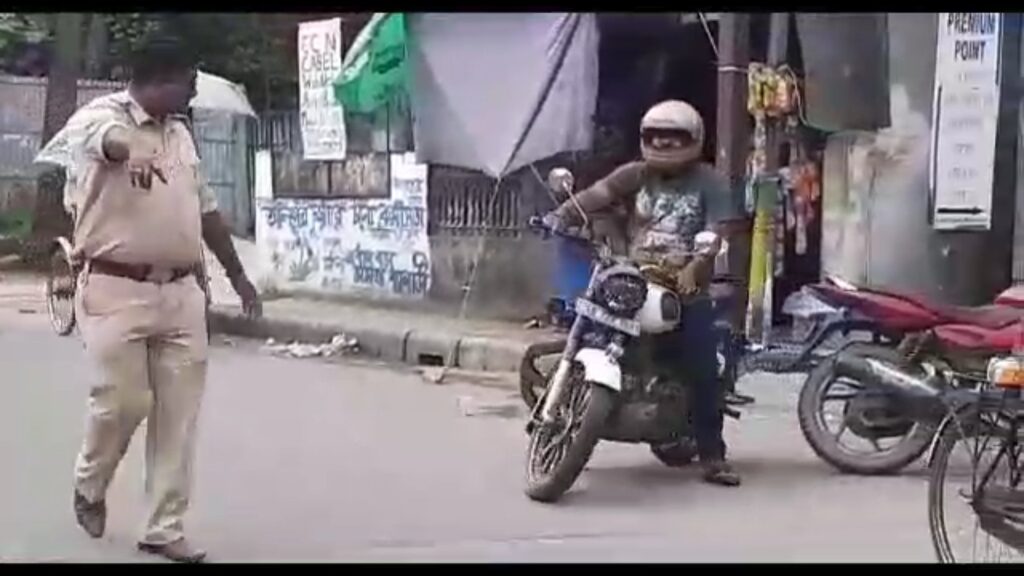 Loud noises from bike silencers; Jalpaiguri Sadar Traffic Police started operation