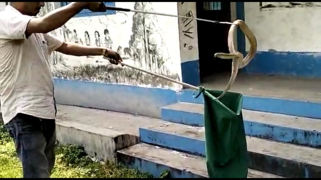 Members of voluntary organizations were called to open closed ICDS centres