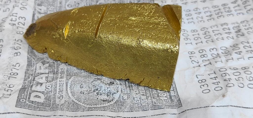 Four arrested on charges of fraud and theft of gold ornaments worth around Rs