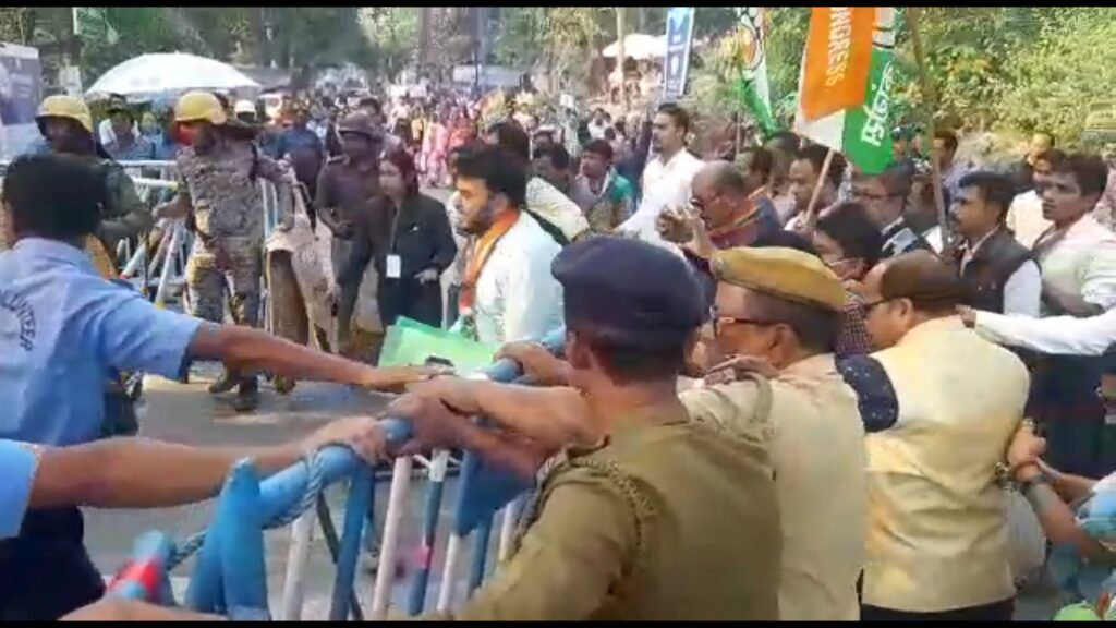 If Mamata comes to power, Congress will put Abhishek and Mamata in jail. President of Hunkar Pradesh Youth Congress Committee.