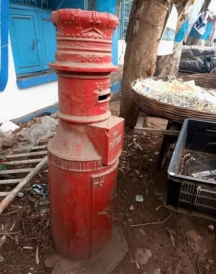 Neglected and uncared for historic 'SUTTIE' letter box