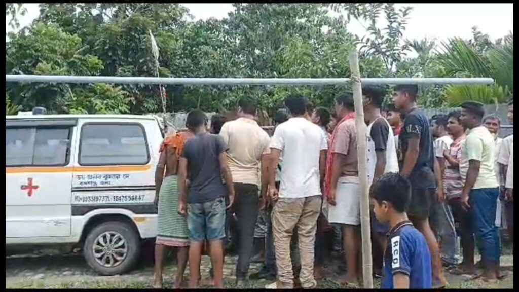 The son killed his father by beating him with a bamboo due to a family dispute
