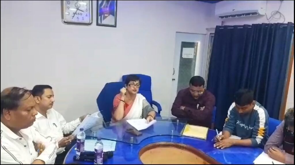 Board meeting after almost a year in Jalpaiguri Municipality! What did the opposition councilor say?