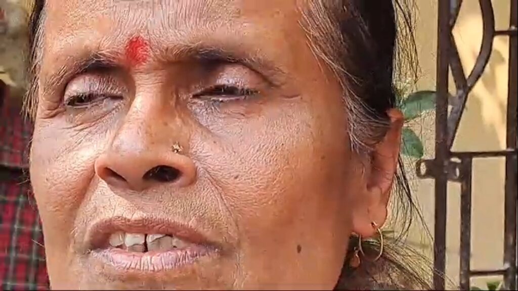 Postmaster robbed customers of money in Jalpaiguri