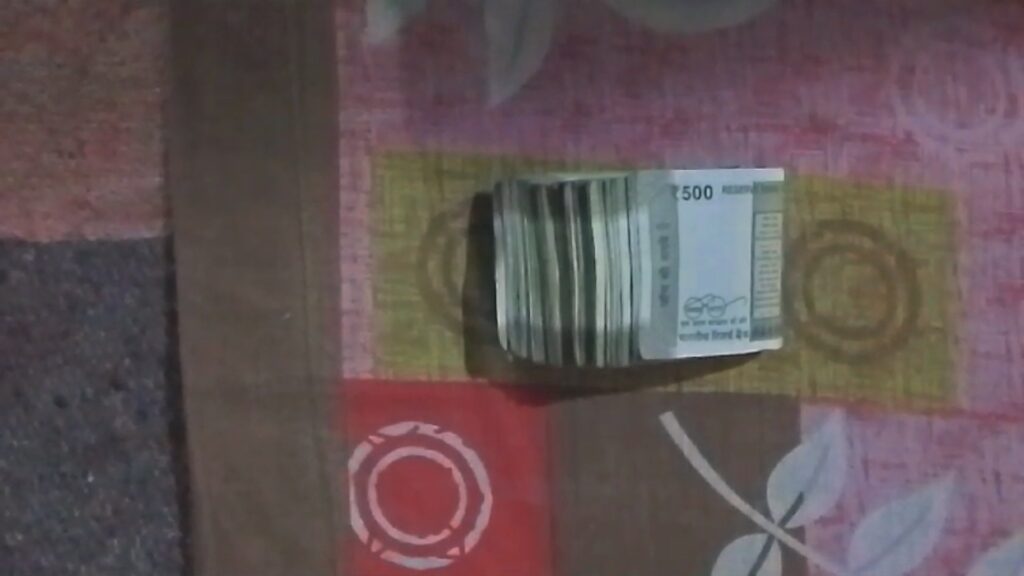 Trinamool leaders lure tribal panchayat members with bundles of money to join Trinamool