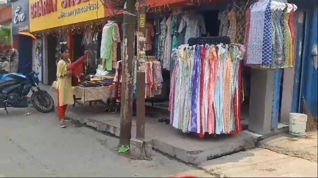 After the polls an operation will be launched to clear footpath encroachments and control totos in Jalpaiguri