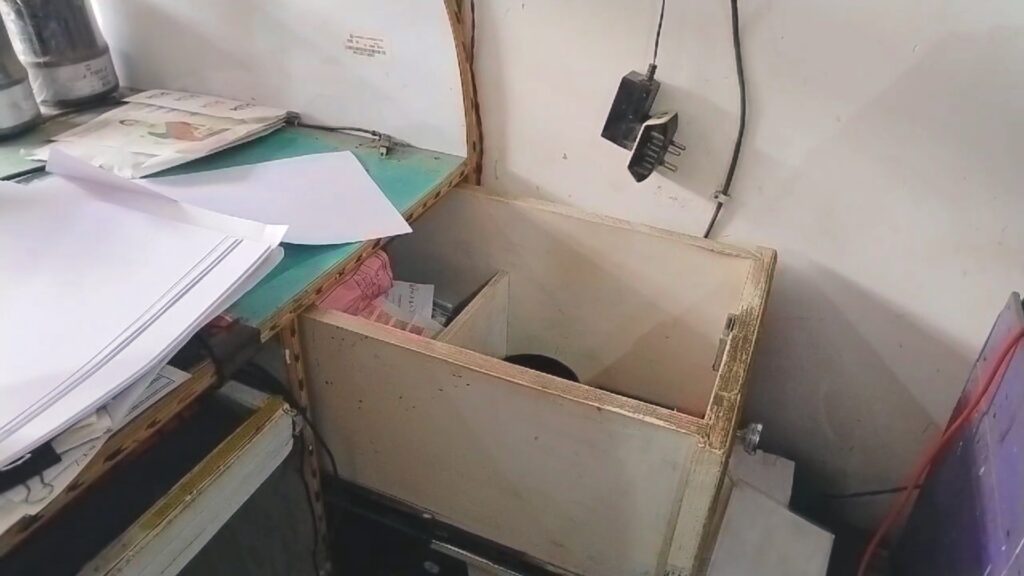 The theft of two online service stores