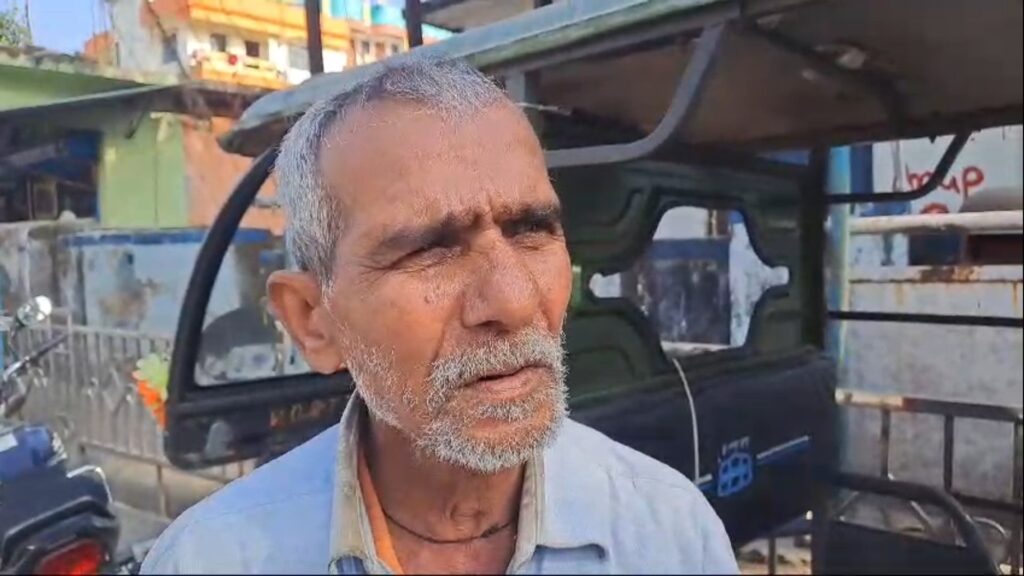 A 65-year-old Toto driver set a unique example of honesty