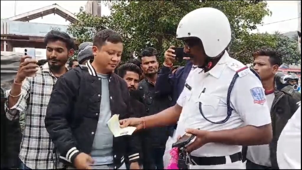 A resident of Nepal recovered his lost mobile phone through the initiative of the police