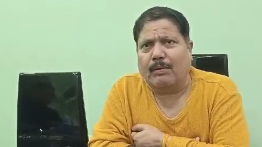 Former MP Arjun Singh and his son Pawan Kumar Singh avoided attendance