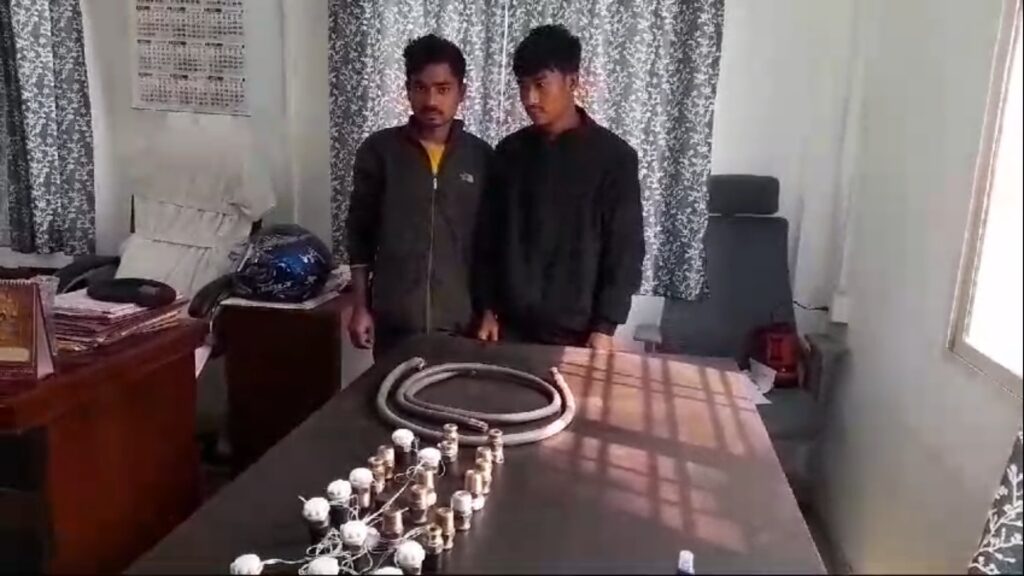 Theft at gas cylinder factory; two arrested with brass items
