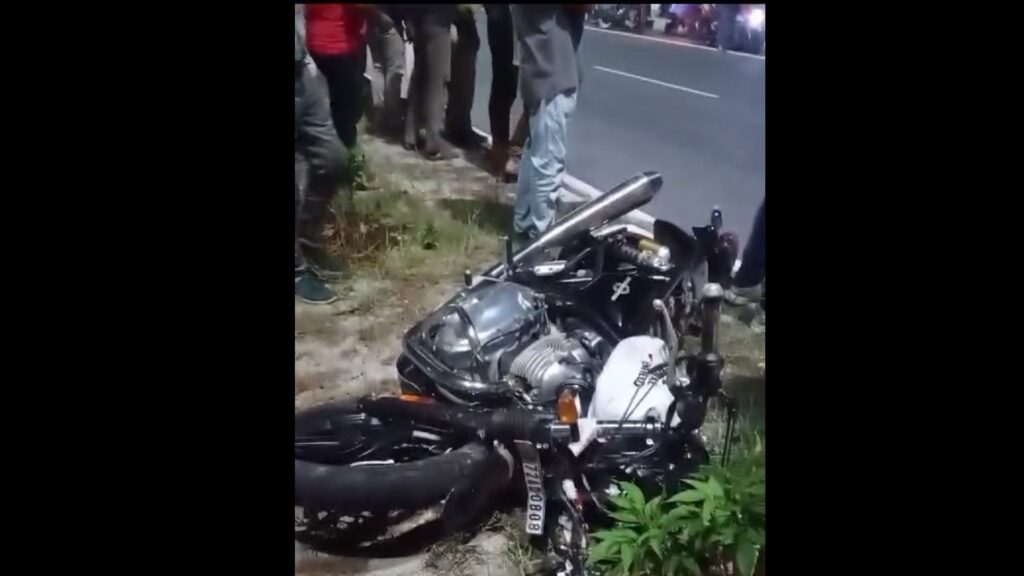 A young man from Maynaguri died in a road accident on the night of Dole; Shadow of mourning covers the area