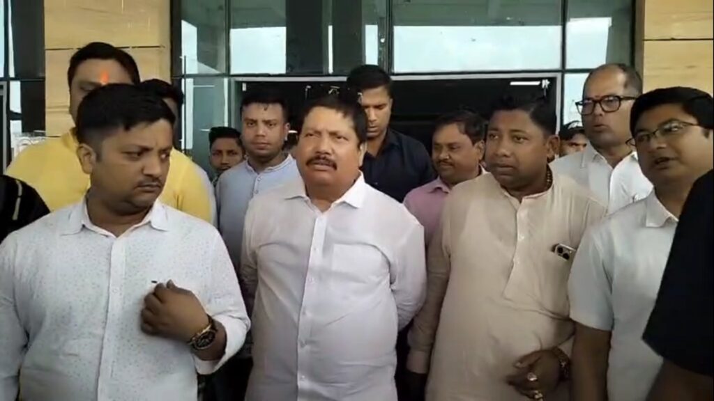 BJP worker attacked complaint against Trinamool goons
