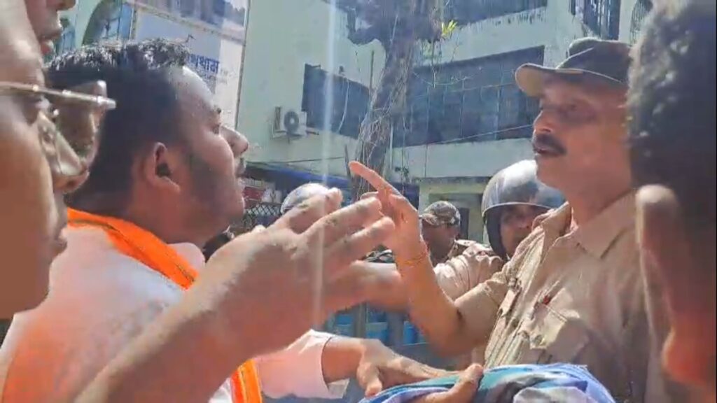 Dramatic situation surrounding ABVP's raid on District Magistrate's office in Jalpaiguri