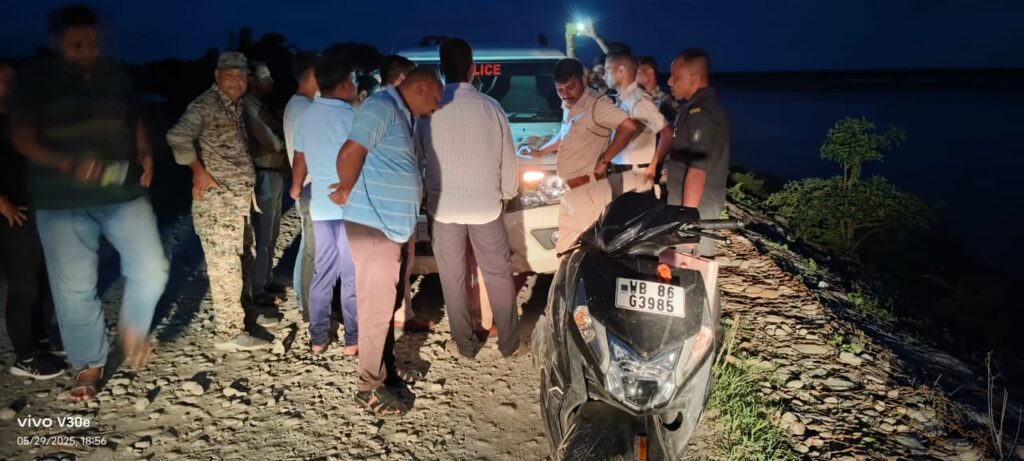 Mekhliganj police nab brown sugar smuggler recover 70 grams of drugs
