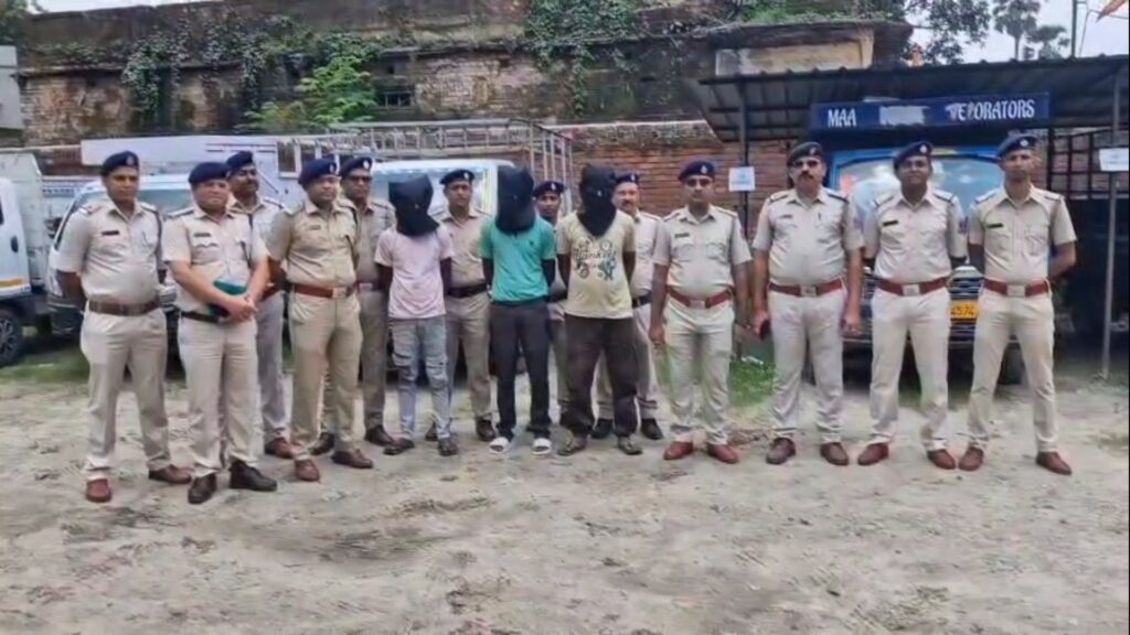 Barrackpore Police Commissionerate's success: Seven stolen cars recovered after breaking car theft ring