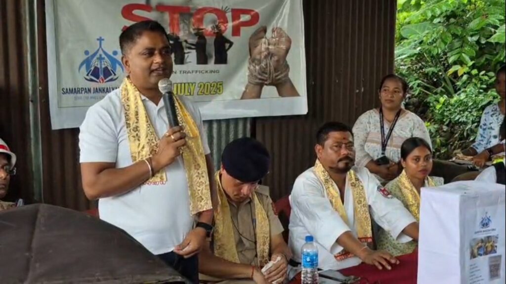 Awareness rally and camp in Dooars on World Anti-Human Trafficking Day; Spontaneous participation of students responds