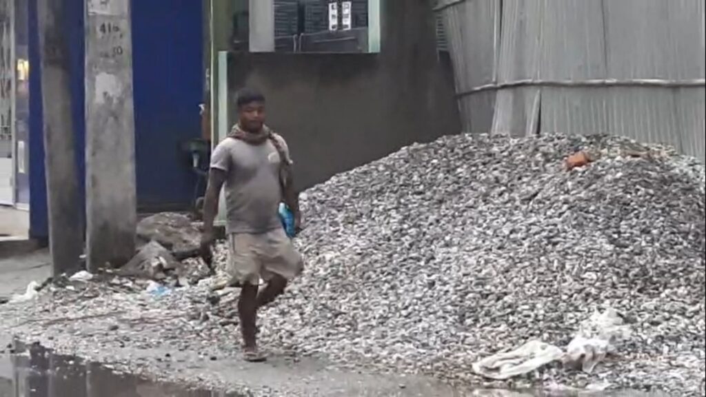 Worker seriously injured after falling from multi-storey building under construction on DBC Road; question over not using safety belts!