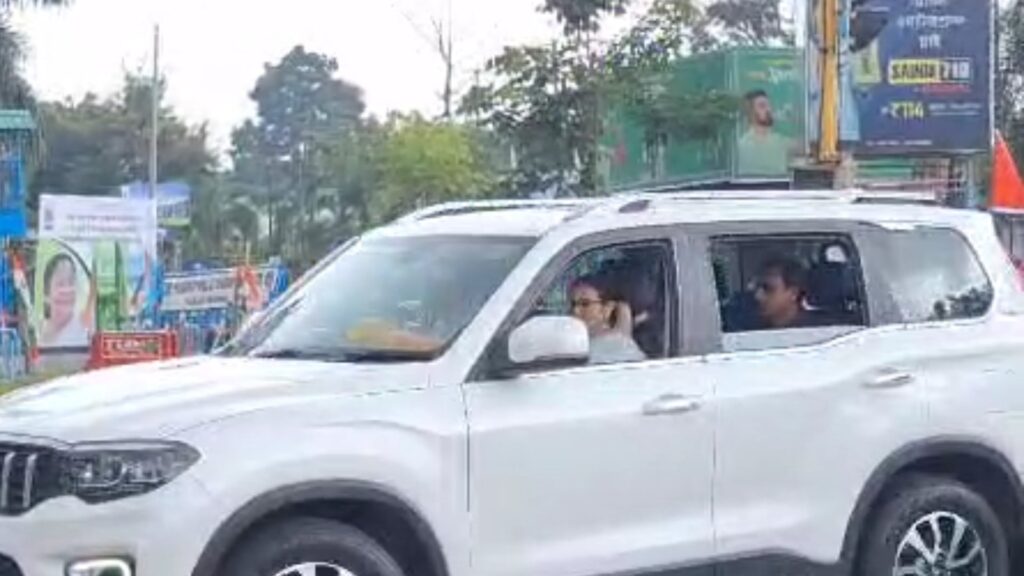 Chief Minister on way to Kolkata after North Bengal tour; busy schedule ahead in Navanna